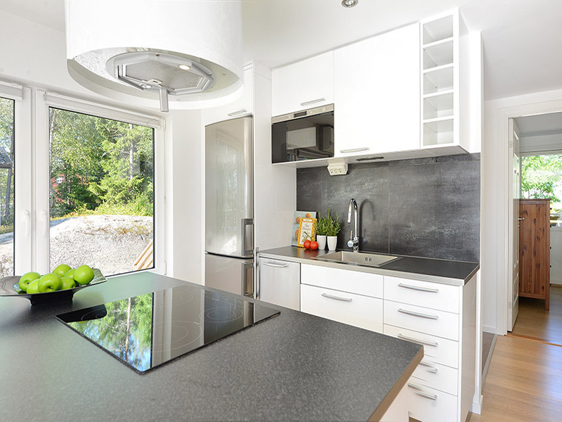 Renovering Altandörr i Kök. Nacka Saltsjö Duvnäs